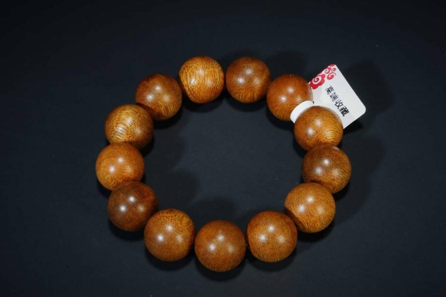 上海都达杂项专场十七（全场包邮） 天然黄油格沉香1.8圆珠手串 附鉴定证书87-205