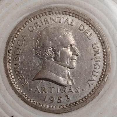 布加迪🐬～世界钱币(上海)🌾第 271 期 /  各国套币和散币 - 乌拉圭🇺🇾 1953年 2分