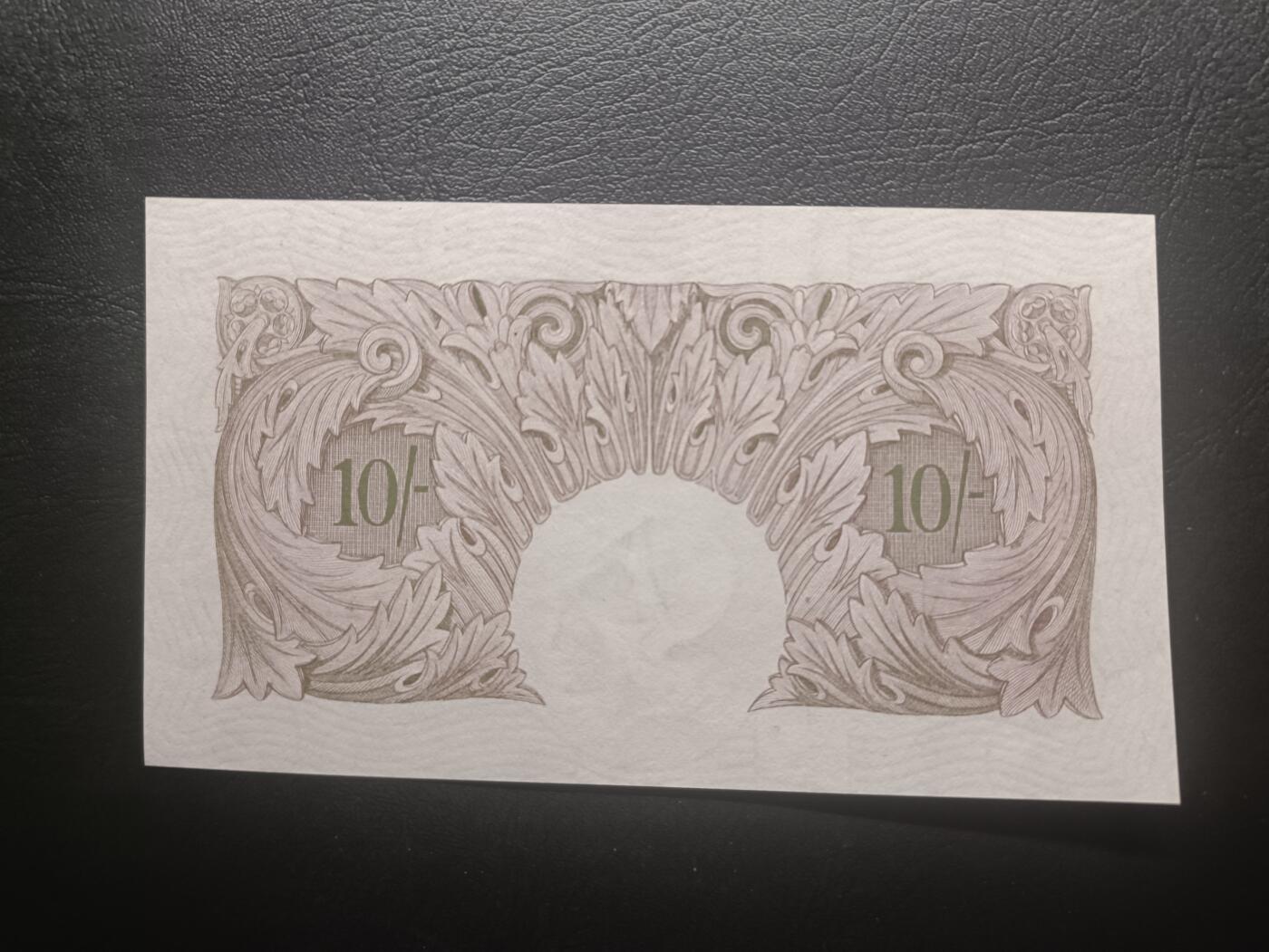 2026一月第四期，总214期 英格兰战时A序列10先令UNC豹子身333，有别于战前战后普通的红色版本用紫色印刷