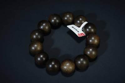 上海都达杂项专场二十五（全场包邮）  - 天然文莱软丝沉香1.8圆珠手串 附鉴定证书87-212