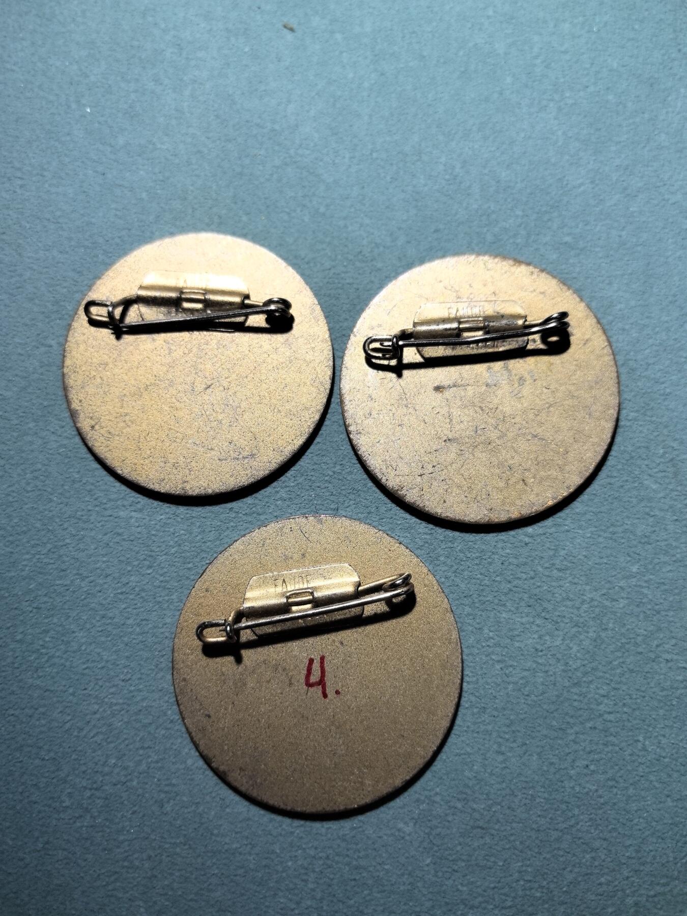 盛世勋华——号角文化勋章邮票专场拍卖第301期 瑞士加斯特雷嫩滑雪学校证章 3枚