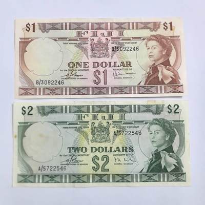 各国外币第109期 - 斐济1元2元 戒装女王85品两张