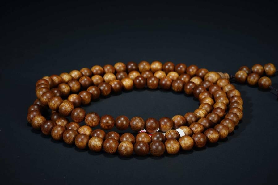 上海都达杂项专场十七（全场包邮） 天然黄油格沉香0.8多圈圆珠手串 附鉴定证书87-210