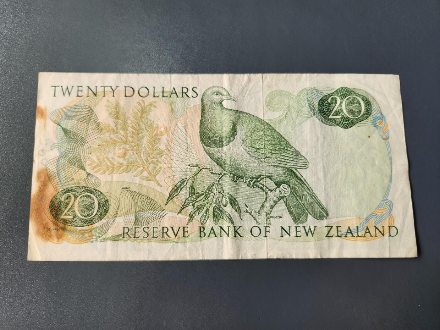 1月22号晚上8点 外国纸币自动截拍第11场