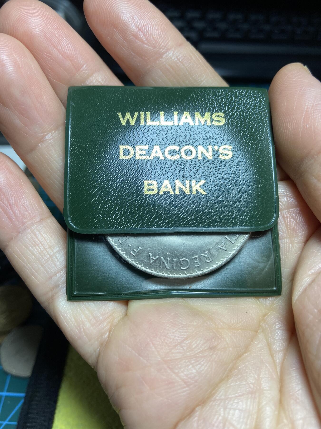 2026年第十四场(总第一百八十三场）外国好品散币场(免佣金) 威廉姆斯·迪肯银行原装全新–英国🇬🇧1965年1克朗(丘吉尔逝世纪念币)