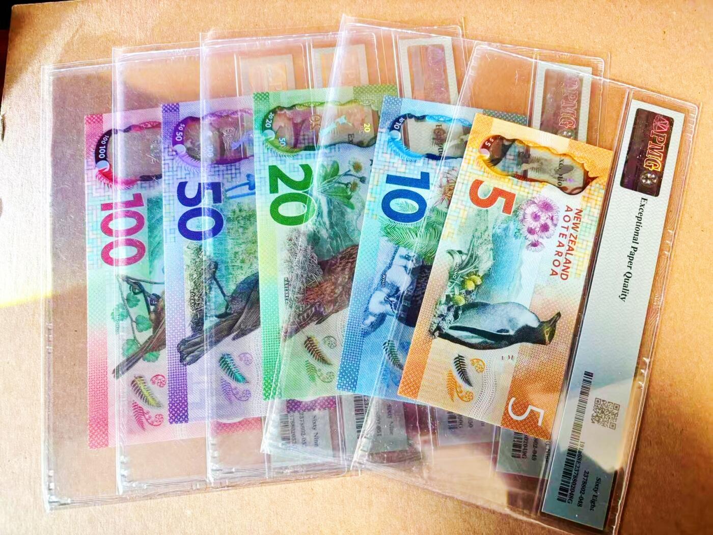 【Blue Auction】世界纸币精拍第778期——18级TOP拍卖/信誉/品质/专业/高效💫   【一组5张AA冠612小号高分全同套 含获奖钞】新西兰 2015-16年5-100元 PMG69EPQ-67EPQ