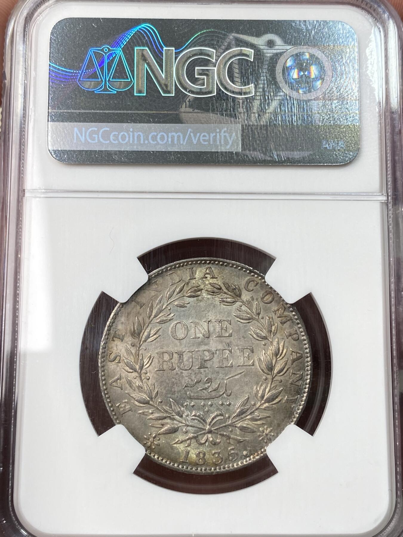 万国钱币拍卖第059期 NGC MS64 1835年英属印度威廉四世1卢比银币 原味金彩转光收藏级品质 高分飞涨品种 25年8月HA同分成交价3600美金