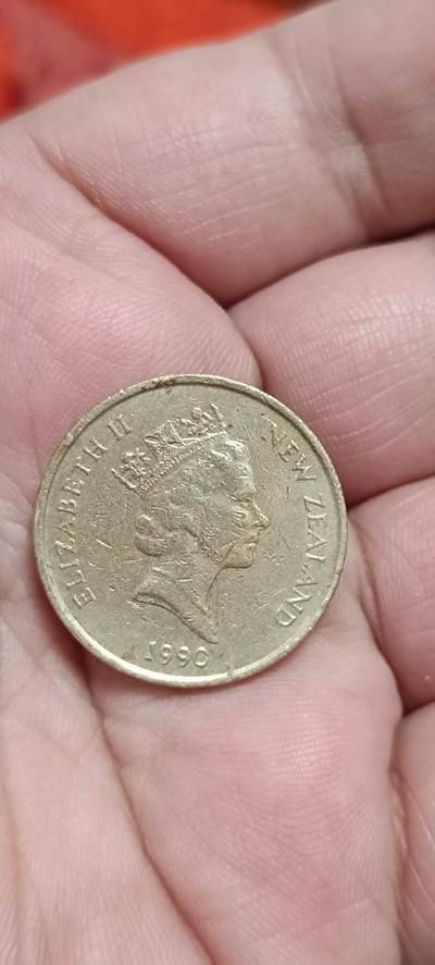 万国钱币阁第八场 - 新西兰高冠女王2元