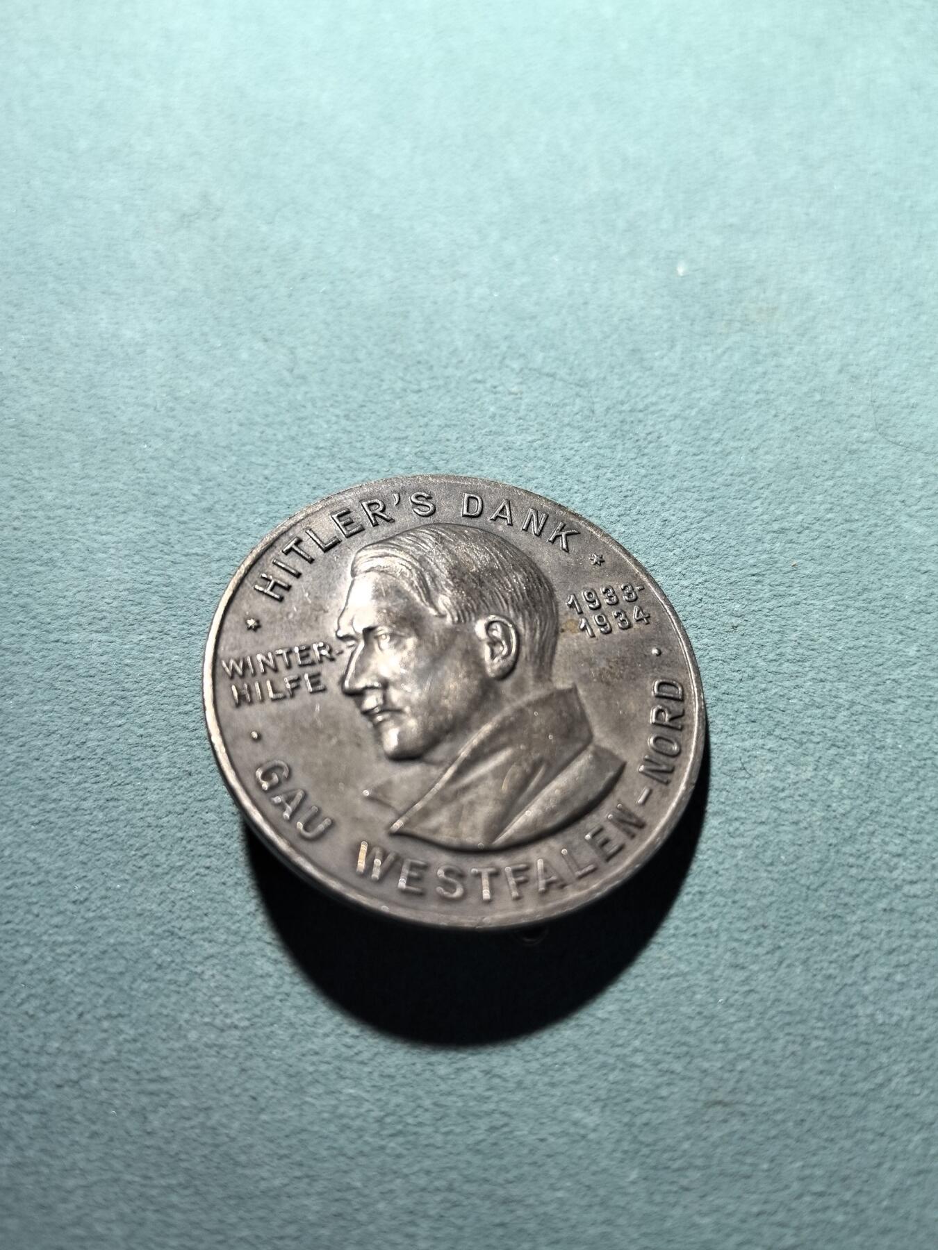 盛世勋华——号角文化勋章邮票专场拍卖第301期 德国（1939）北威斯特法伦地区小胡子感谢人民纪念铜章 做工精美 极为少见 带厂标