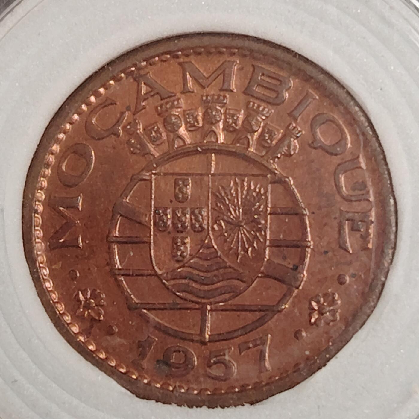 布加迪🐬～世界钱币(上海)🌾第 271 期 /  各国套币和散币 葡属莫桑比克🇲🇿 1957年 50分