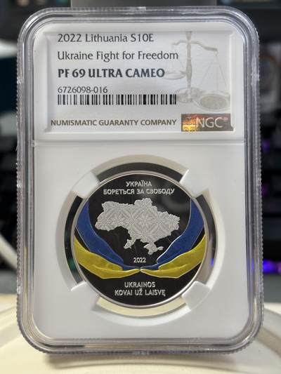 第189期拍卖 - 立陶宛2022年乌克兰为自由而战彩色10欧纪念银币NGC-PF69无盒无证书，925银，23.3克，发行5000枚