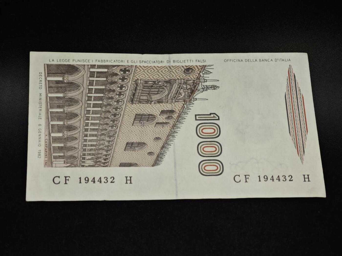 【淘币小摊】限时拍第八百五十二拍  无佣金福利纸币场  满百包邮可预留两周  周一统一发货  意大利1000里拉纸币【有折】