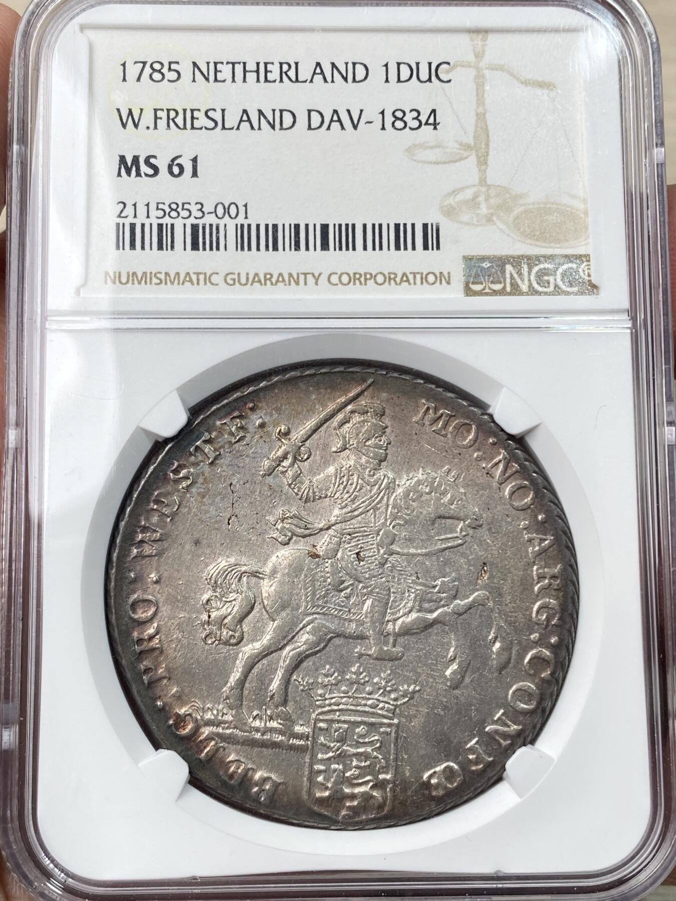 万国钱币拍卖第059期 NGC MS61 1785年尼德兰联省共和国西弗里斯兰省杜卡特马剑大银 原味深打玫瑰环彩底光迸发 狮脸清晰非常难得 好品越来越贵的品种 收藏级品质
