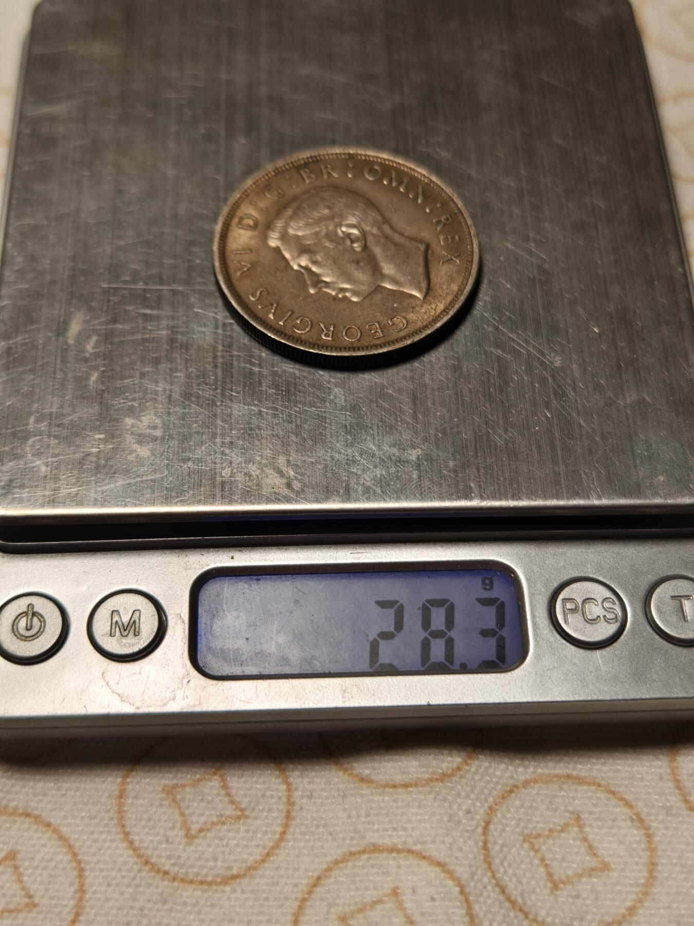 抚柳草堂-第十期章牌钱币  奖章勋章限时免佣 满百包邮 放漏专场 1937英国乔治六世登基克朗纪念银币 包浆柔美细节漂亮 