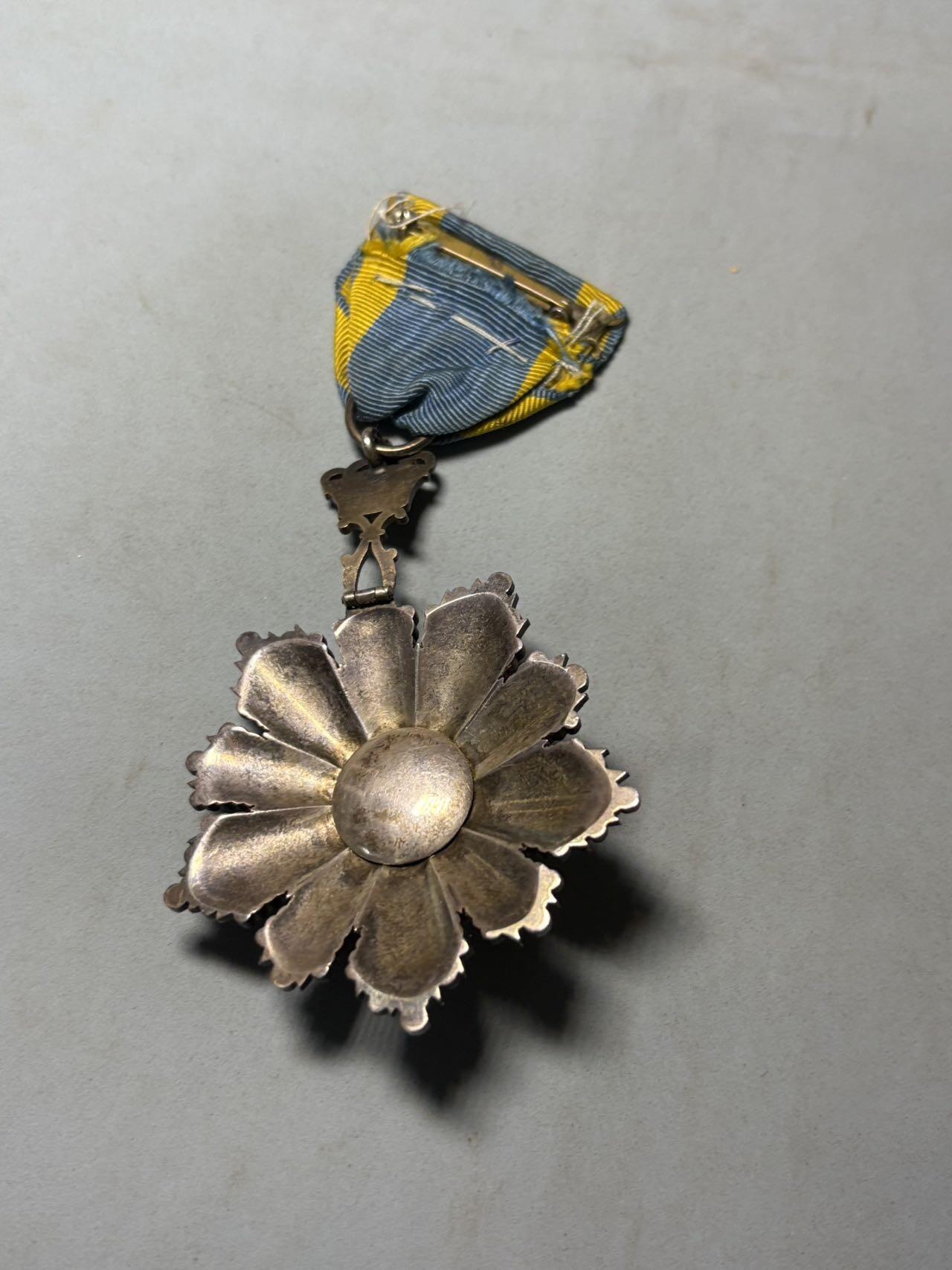 盛世勋华——号角文化勋章邮票专场拍卖第301期 埃及骑士级尼罗河勋章 银制 珠宝商定制版本 总重60克，超大超厚重