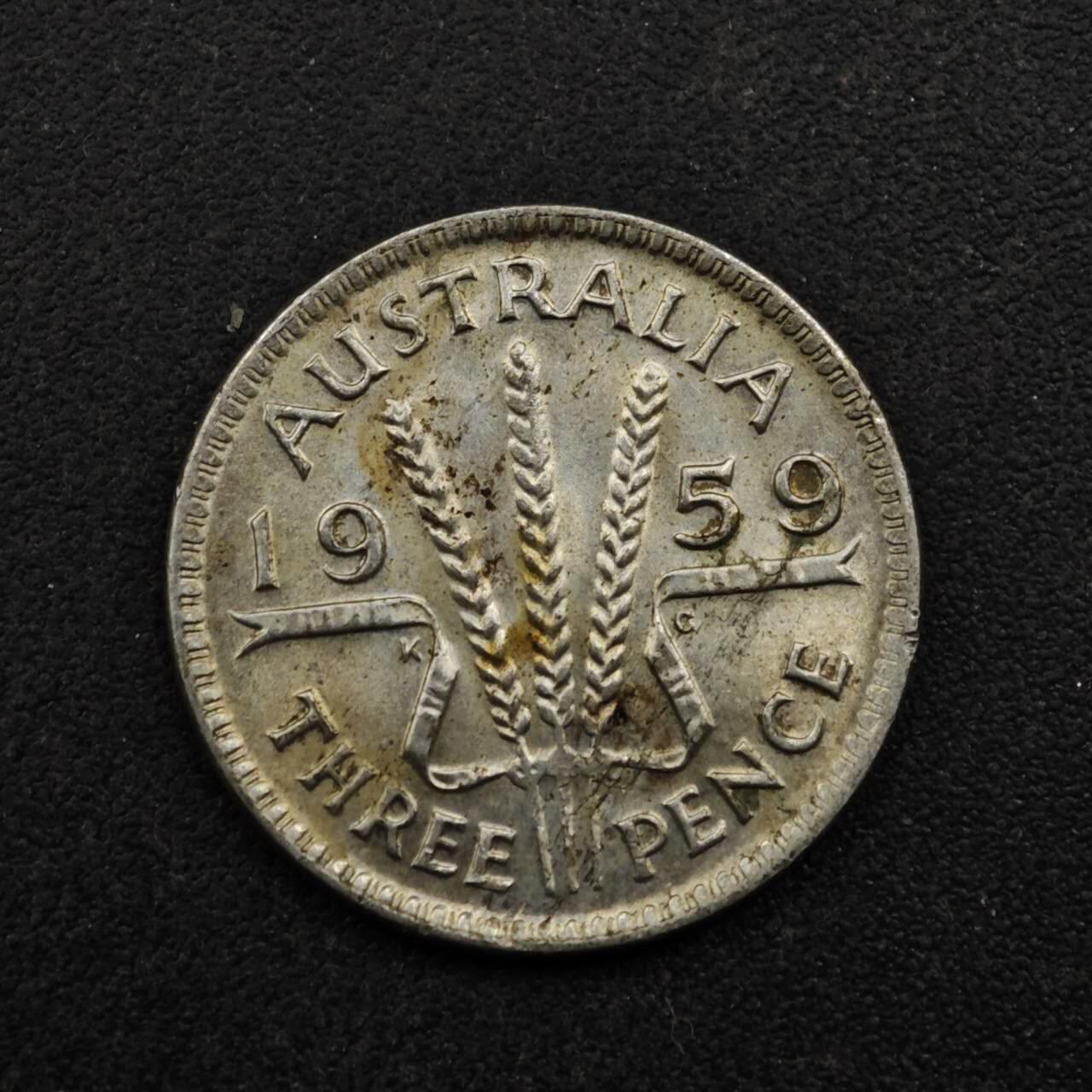 【淘币小摊】实时拍第八百五十三拍   散币银币场   满百包邮可预留二周 每周一统一发货   澳大利亚1959年伊丽莎白二世3便士银币