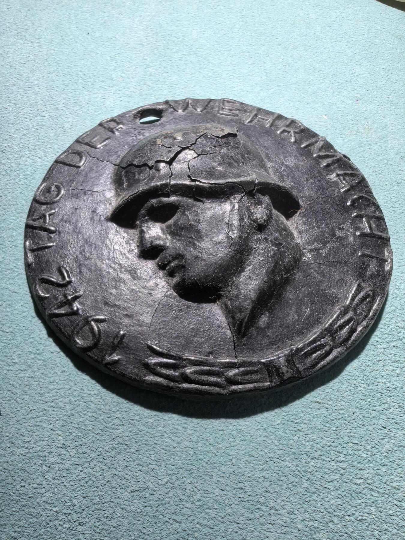 盛世勋华——号角文化勋章邮票专场拍卖第301期 德国（1939）1942年国防军日纪念章牌