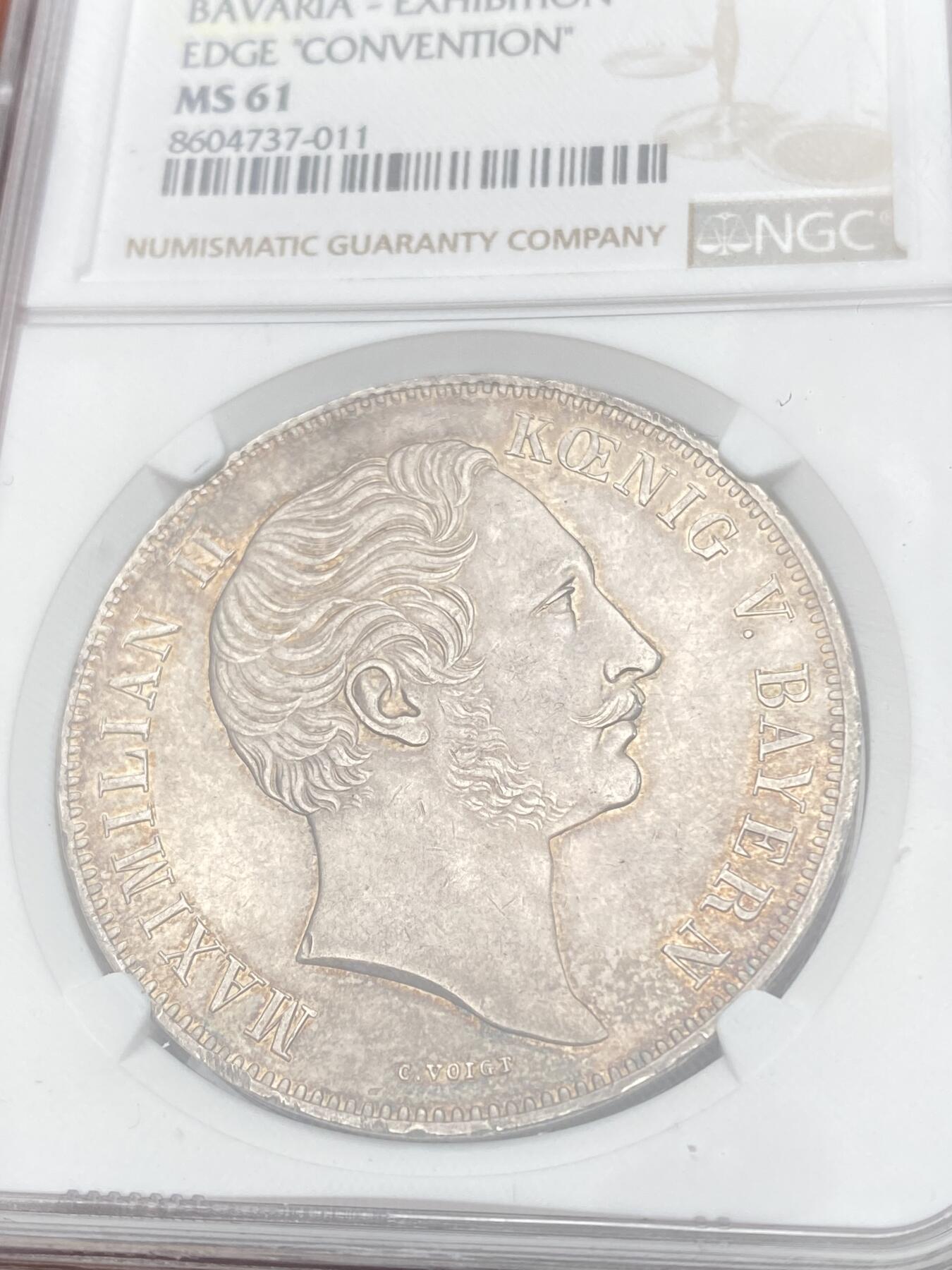 万国钱币拍卖第059期 NGC MS61 1854年德国巴伐利亚马克西米利安二世双狮纹章2泰勒 难得流通好品 淡彩包浆与深俊的打制是流通2t中不可多得的状态 NGC错标水晶宫