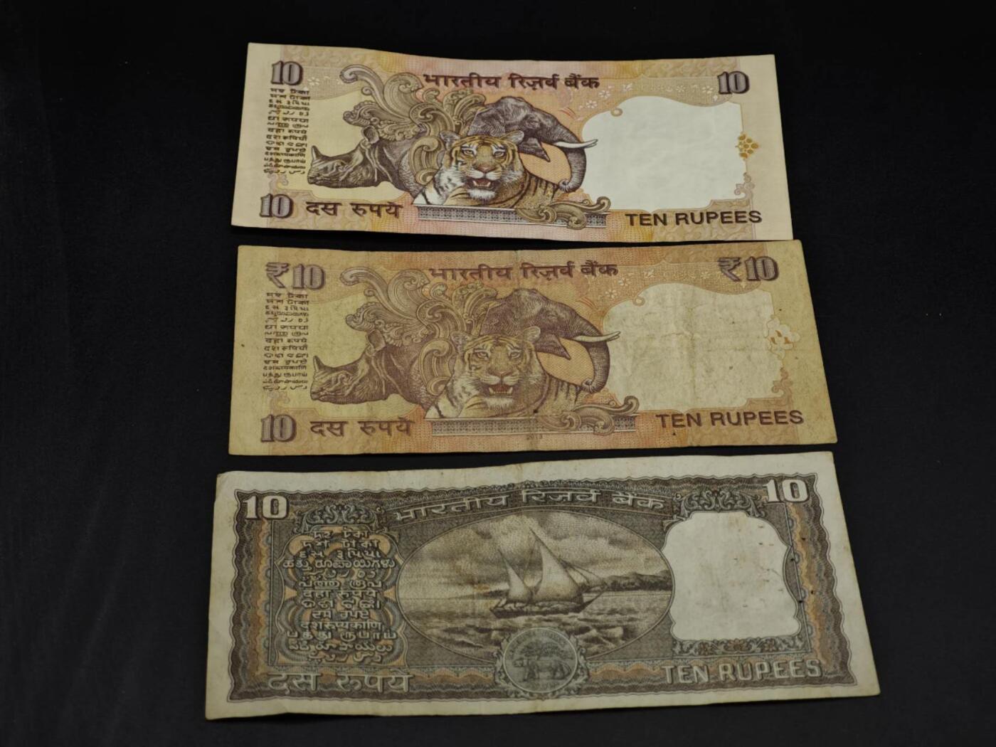 【淘币小摊】限时拍第八百五十二拍  无佣金福利纸币场  满百包邮可预留两周  周一统一发货  印度10卢比纸币3张【有折】