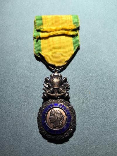 盛世勋华——号角文化勋章邮票专场拍卖第301期 - 法国军事奖章 三共珠宝商双凸立体版版 极为少见 银制 银价300+