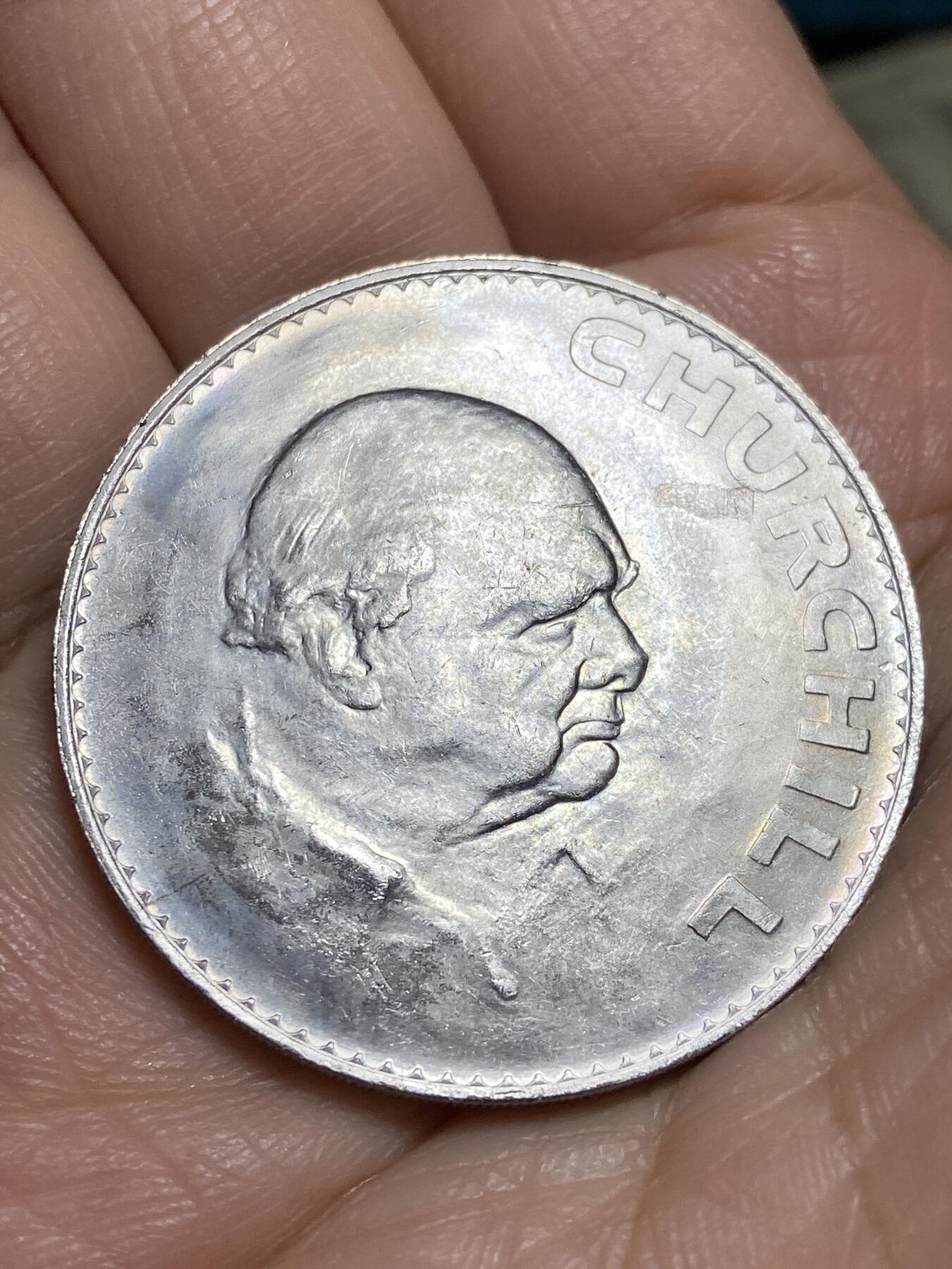 2026年第十四场(总第一百八十三场）外国好品散币场(免佣金) 威廉姆斯·迪肯银行原装全新–英国🇬🇧1965年1克朗(丘吉尔逝世纪念币)