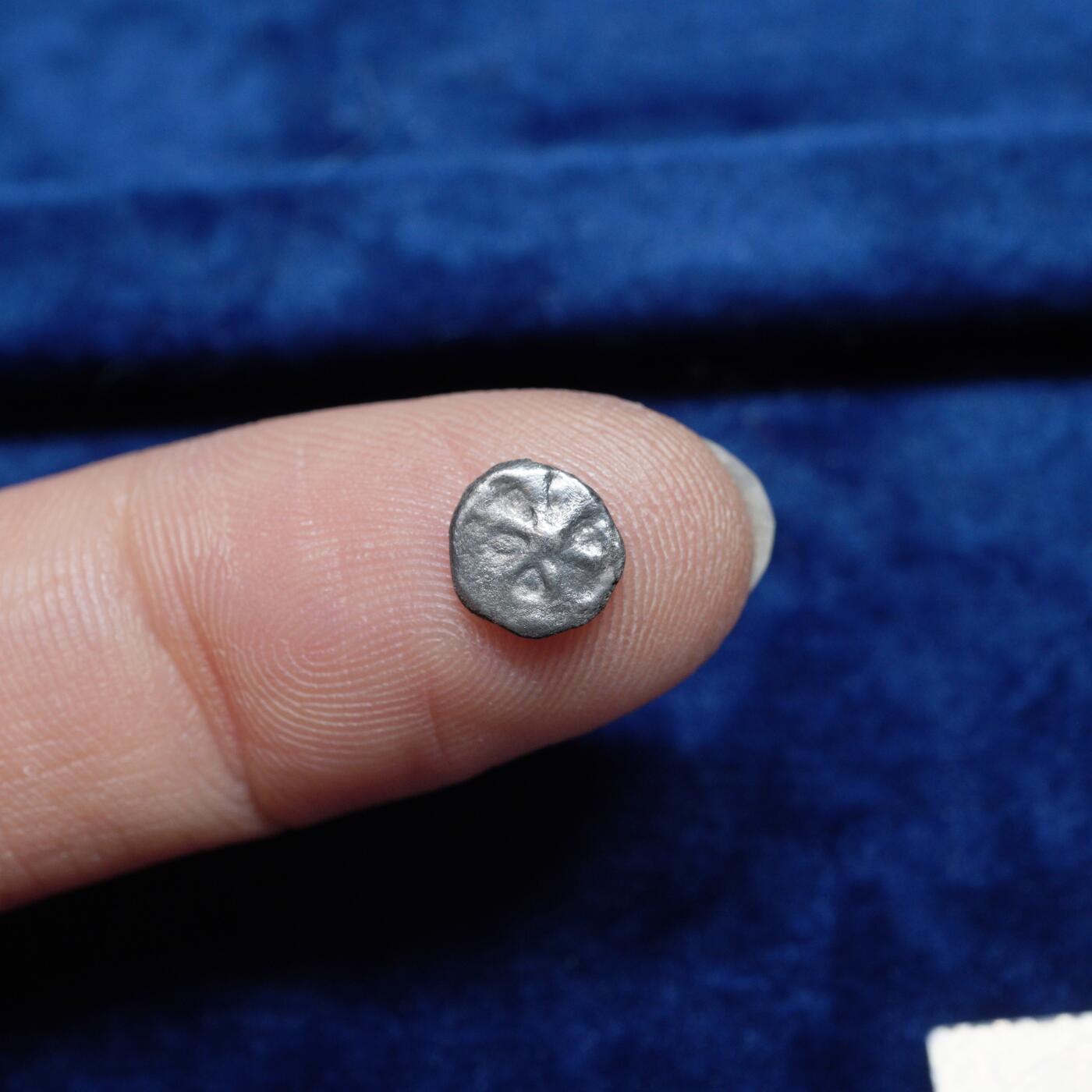 琋语集藏2026年02月欧洲古典打制币拍卖 古希腊阿提卡地区-雅典城车轮形状1/4奥波银币