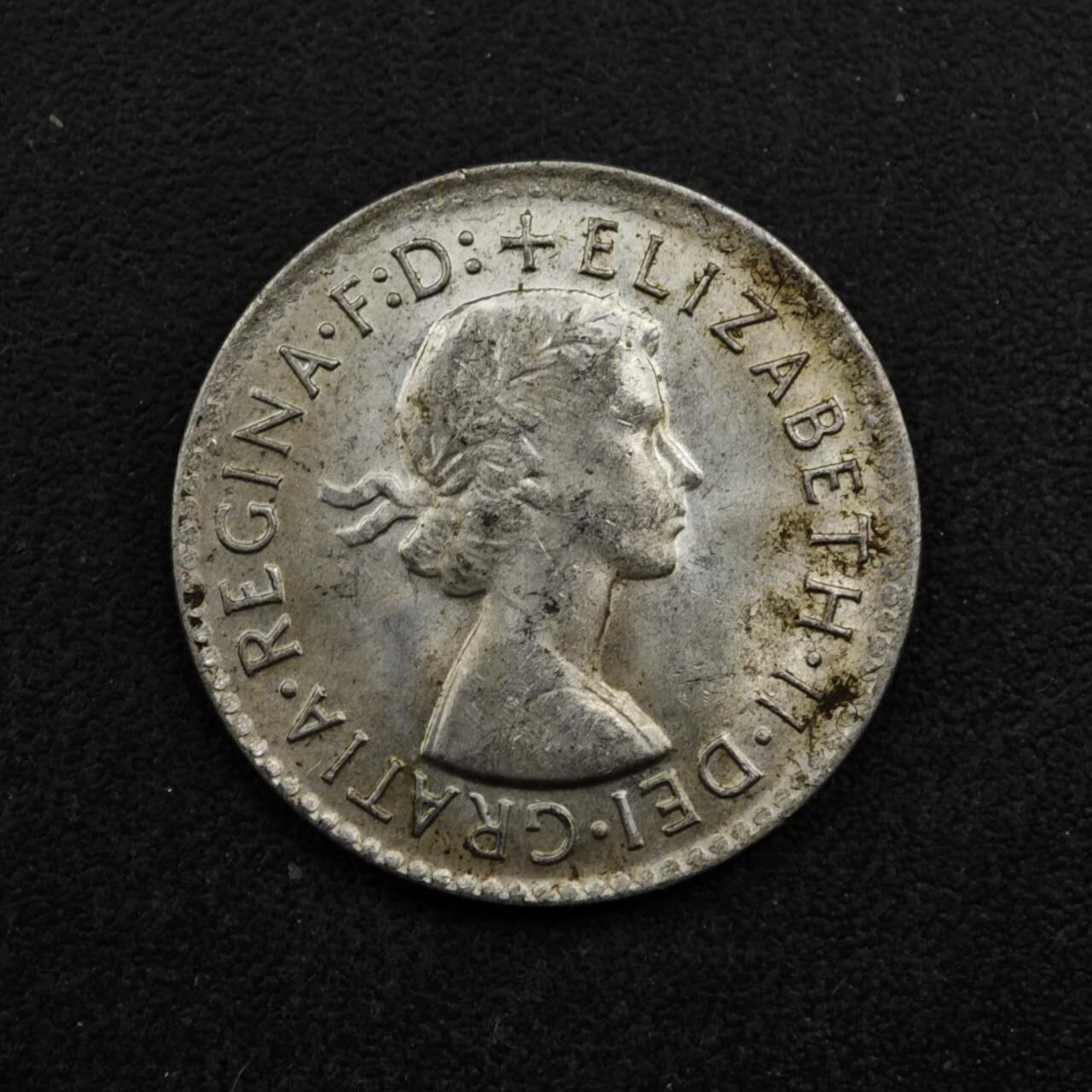 【淘币小摊】实时拍第八百五十三拍   散币银币场   满百包邮可预留二周 每周一统一发货   澳大利亚1963年伊丽莎白二世3便士银币