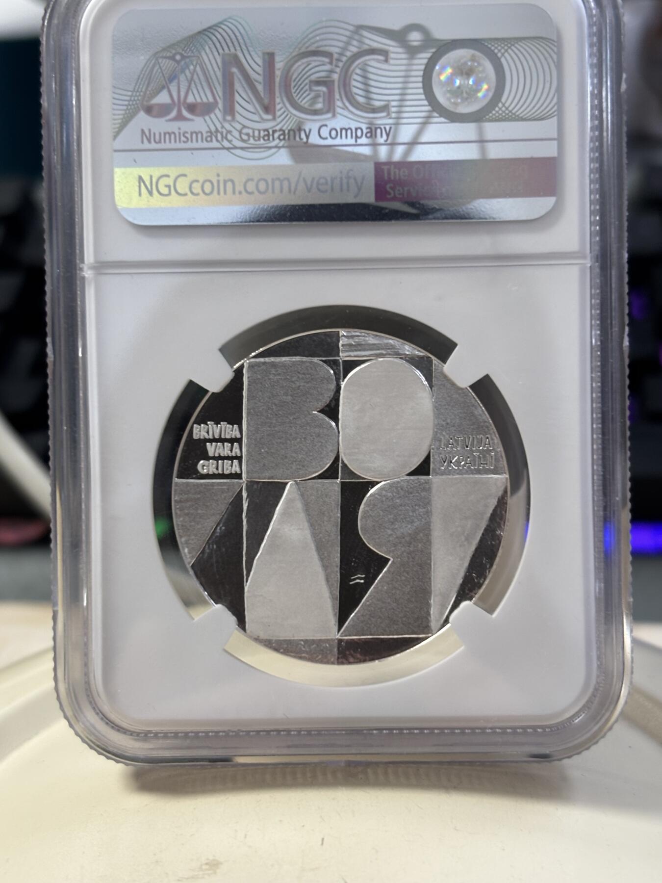 第189期拍卖 拉脱维亚2022年为了自由精制纪念银币NGC-PF70无盒无证书，999银，22克，发行8000枚