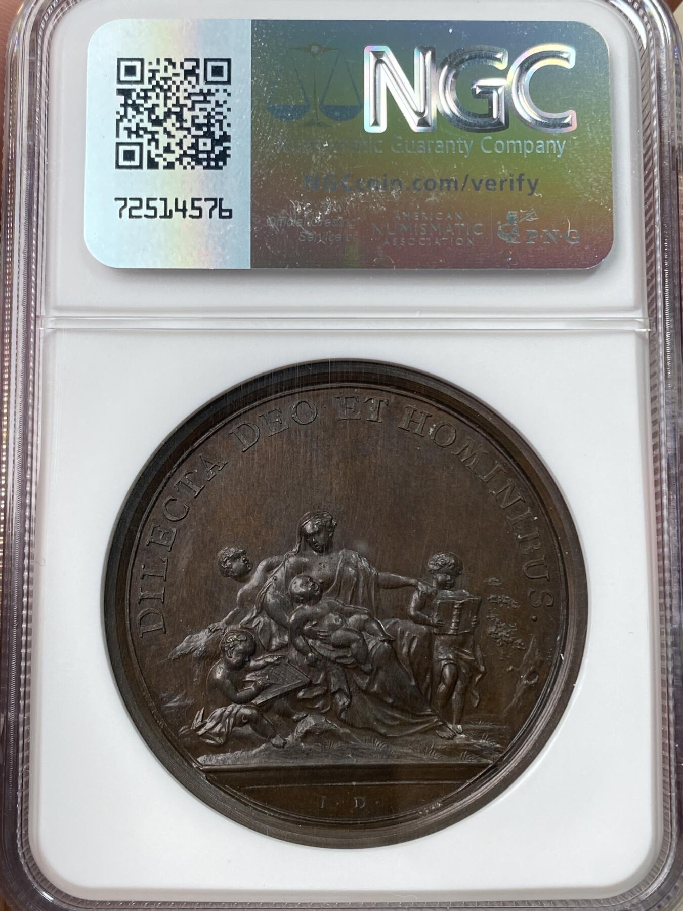 万国钱币拍卖第059期 NGC MS63 1731年英国卡罗琳皇后慈善行动纪念大铜章 原味原铜光高浮雕 背面慈善女神环绕在儿童周围 40.5MM