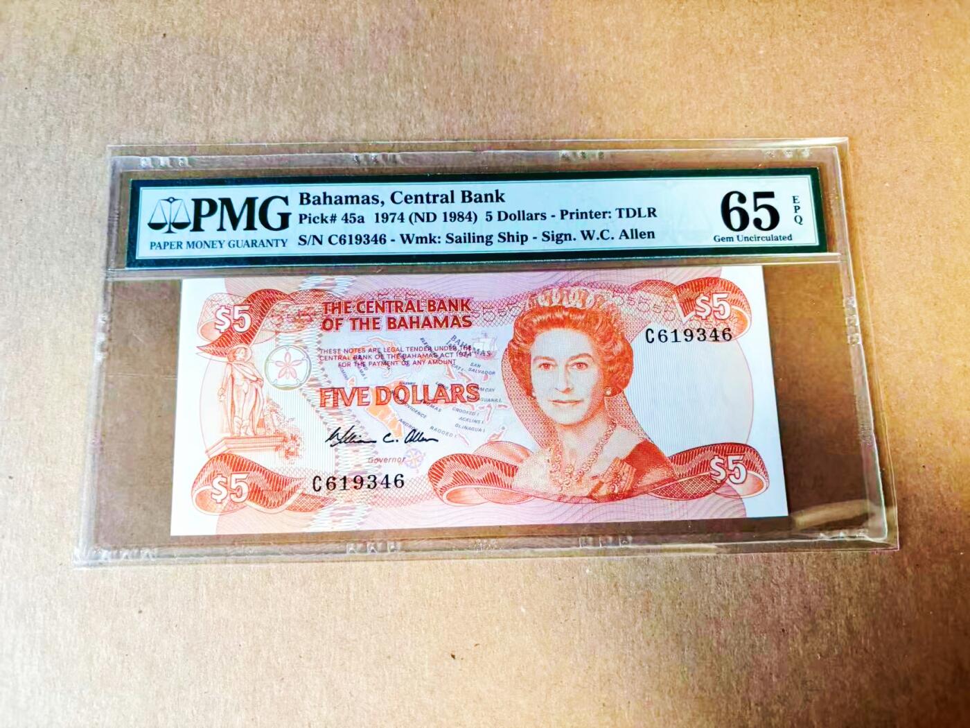 【Blue Auction】世界纸币精拍第778期——18级TOP拍卖/信誉/品质/专业/高效💫 巴哈马 1984年5元 女王 PMG65EPQ 