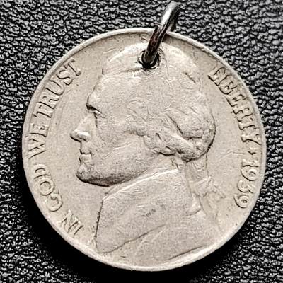 泉币菌-第173场- 精品福利场 - 少见年份 1939年  老打孔杰斐逊总统 美国5美分铜镍硬币 21毫米5克