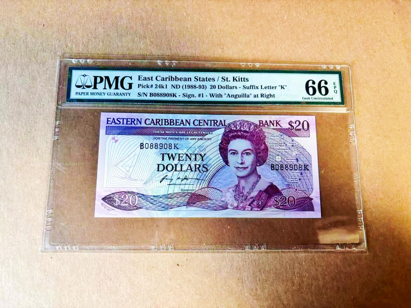 【Blue Auction】世界纸币精拍第778期——18级TOP拍卖/信誉/品质/专业/高效💫 【倒置号】东加勒比 1988-93年20元 女王 小彩背 PMG66EPQ