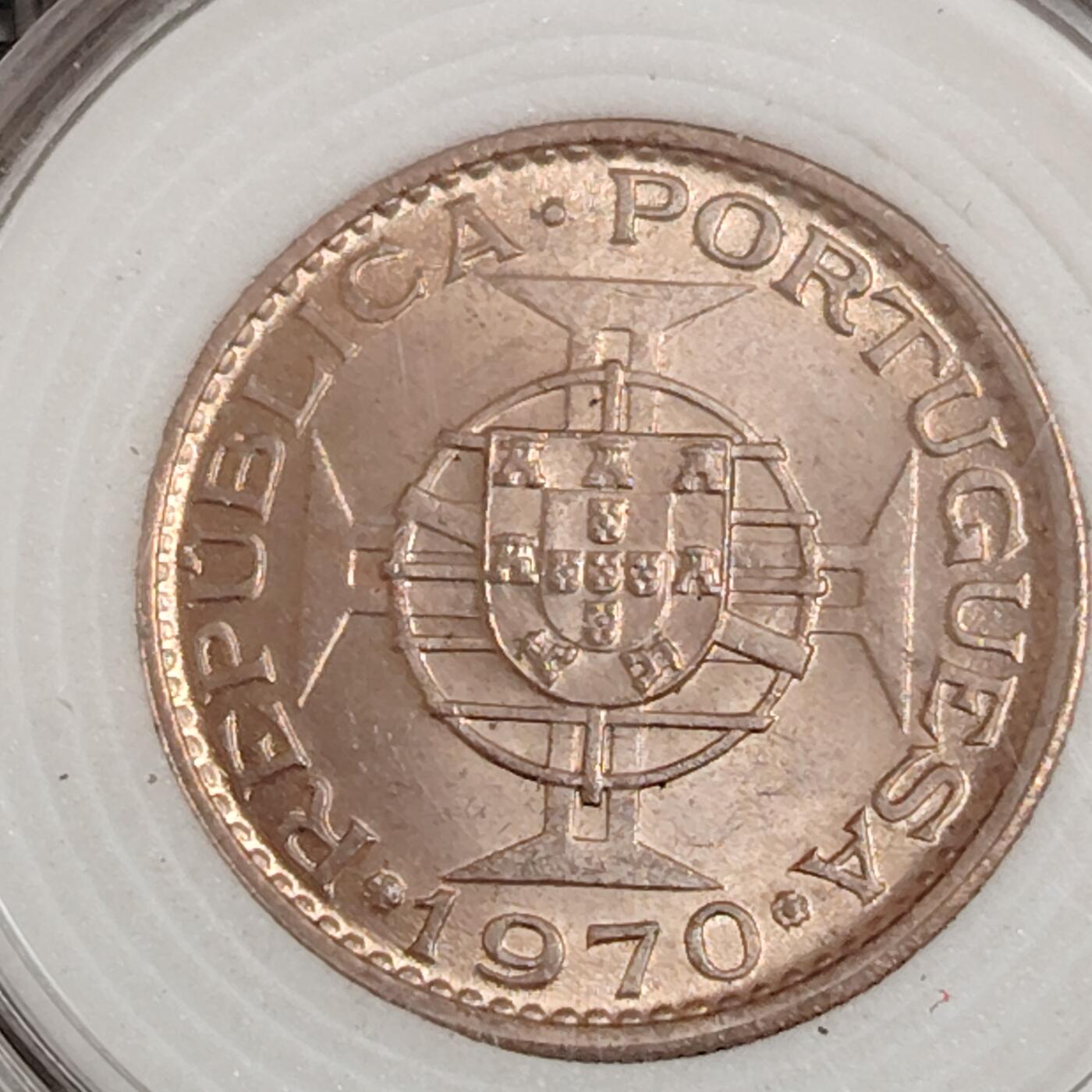 布加迪🐬～世界钱币(上海)🌾第 271 期 /  各国套币和散币 葡属帝汶 1970年 2.5埃斯库多 原光好品