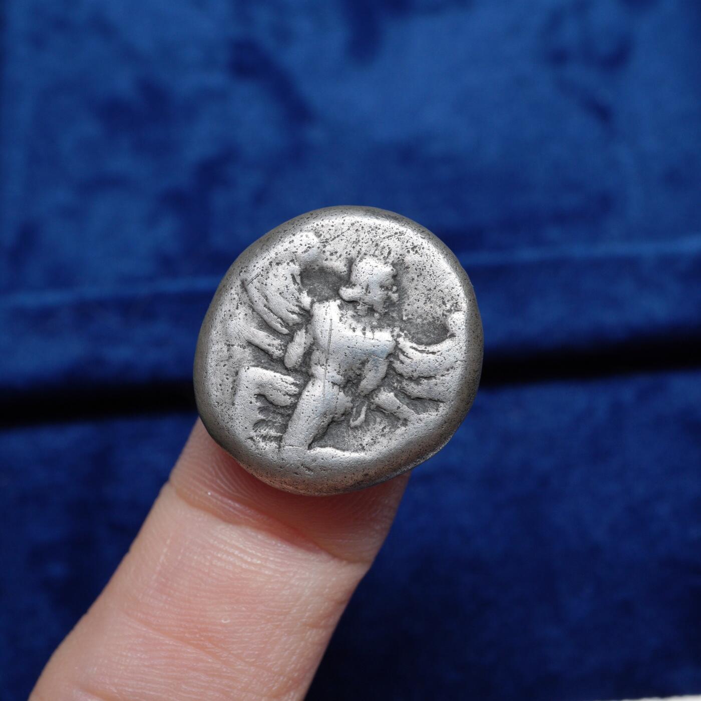 琋语集藏2026年02月欧洲古典打制币拍卖 古希腊彩虹和信使女神伊利斯与圣石1斯塔特银币