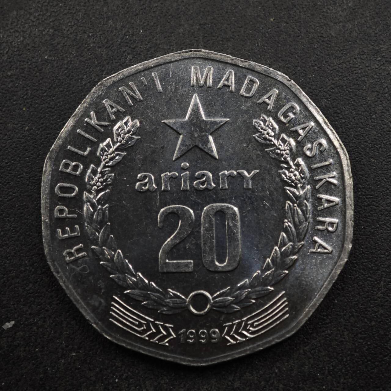 【淘币小摊】实时拍第八百五十三拍   散币银币场   满百包邮可预留二周 每周一统一发货   马达加斯加1999年20阿尔瑞尔