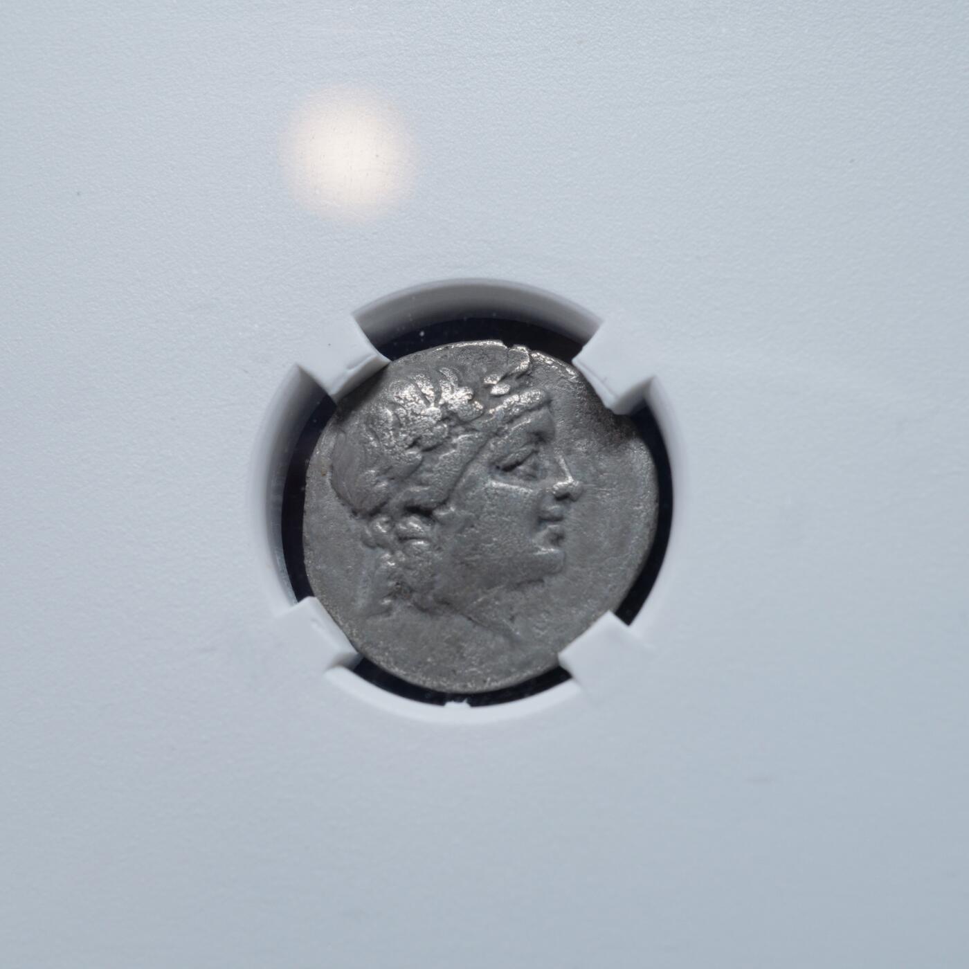 琋语集藏2026年02月欧洲古典打制币拍卖 古希腊伊奥利亚Temnos酒神狄奥尼索斯与水瓶银币（TQG评级）