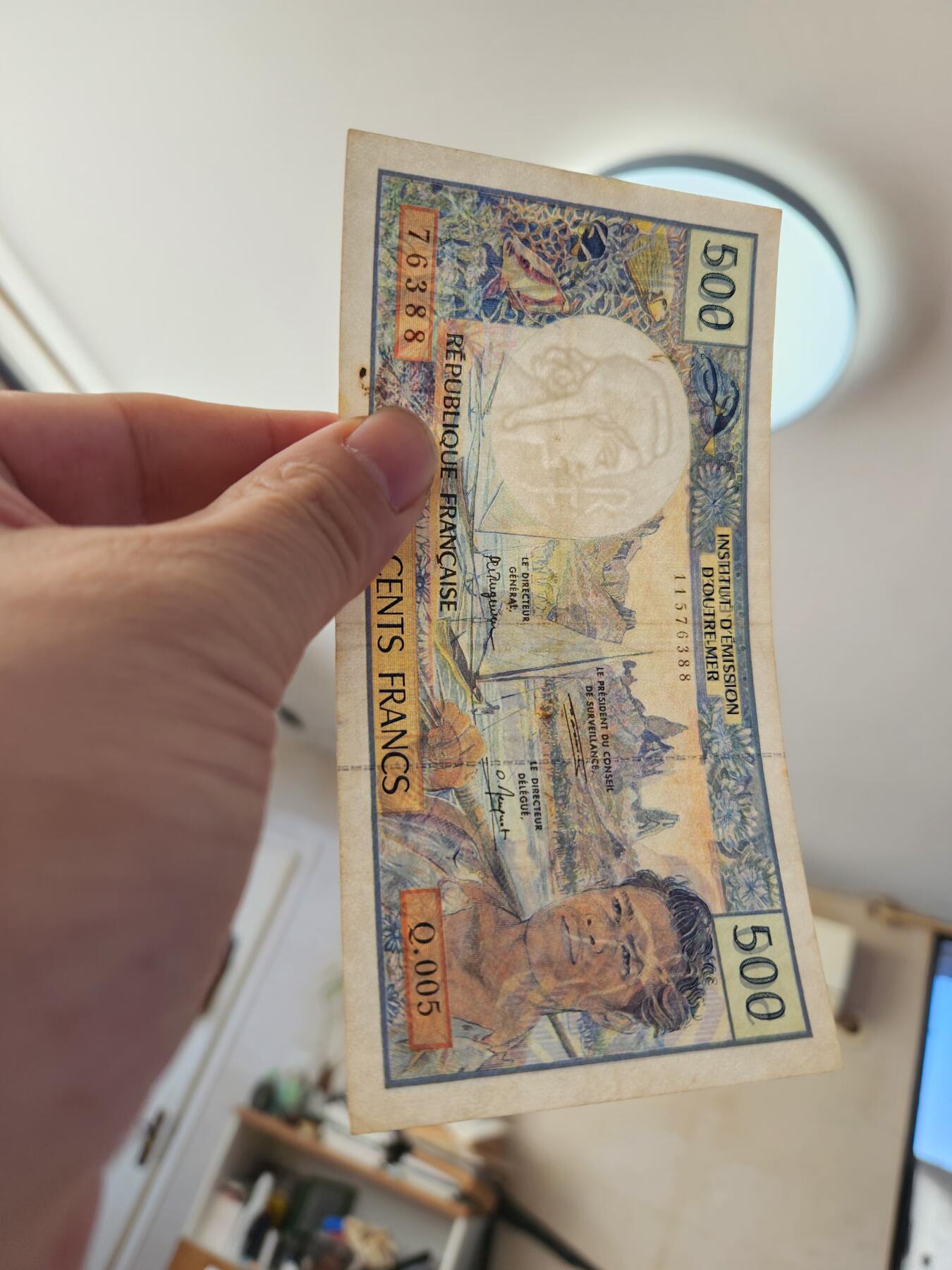 1月22号晚上8点 外国纸币自动截拍第11场 法属500