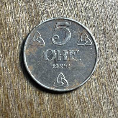 【春节前最后一拍，下一场3.3号】★第139场★散币场。不寄存，30包邮。不满30元，支付5元运费。《接受代拍 代送NGC评级》 - 32【无寄存】1942 挪威 5欧尔 铁币