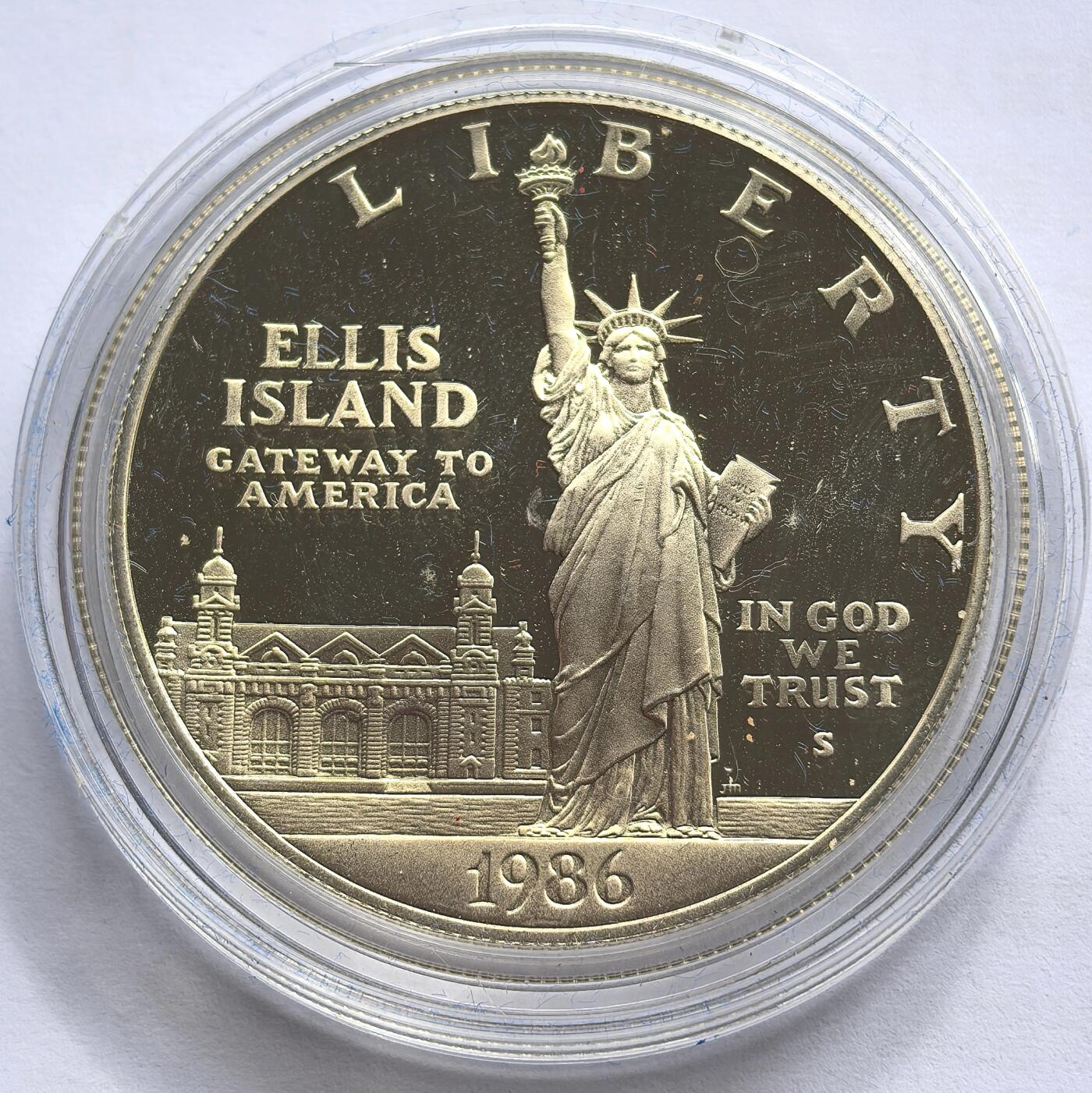 博洋堂世界钱币拍卖第158期（全场包邮） 1986年美国5美元和1美元精制金银套（缺金币） 自由女神（缺5美元金币，1美元精制银币） 有盒证，不全