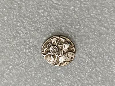 瓶子🏺第226期拍卖会 - 公元750年 沙希王朝牛瘤骑士打制银币