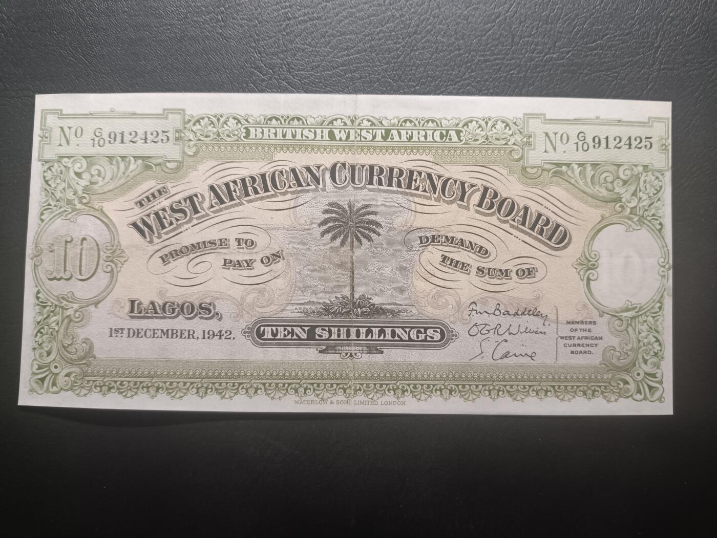 2026一月第四期，总214期 英属西非1942年10先令AUNC疑似裁切，稀有的英属西非时期中高面值，正面是椰树图案，背面是阿拉伯文的面值