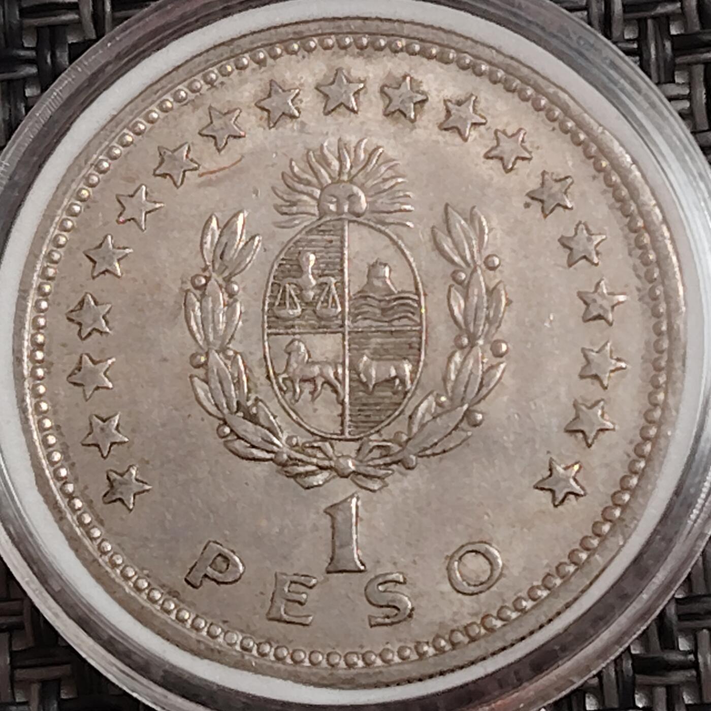 布加迪🐬～世界钱币(上海)🌾第 271 期 /  各国套币和散币 乌拉圭🇺🇾 1960年 1比索