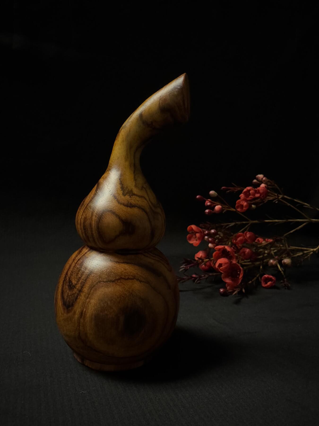 零元拍：越南黄花梨 手把件 福禄（葫芦）大肚 66，小肚 44，高 123MM，满花纹漂亮哦