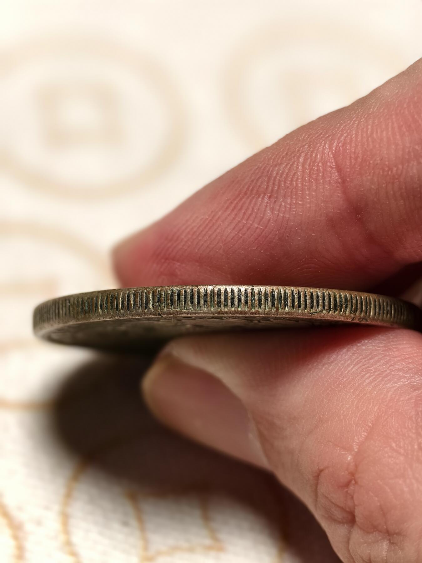 抚柳草堂-第十期章牌钱币  奖章勋章限时免佣 满百包邮 放漏专场 1924秘鲁1比索银币 女神坐像 原味包浆 流通好品 xf状态 重24.8g