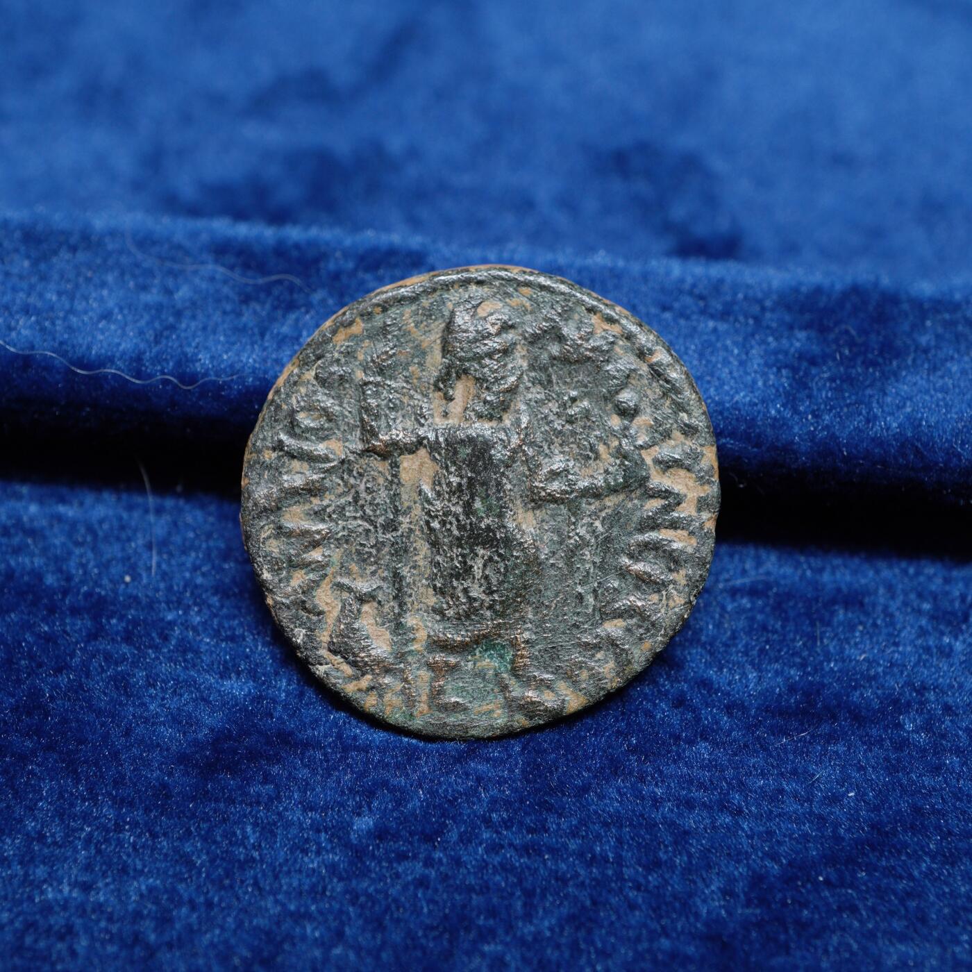 琋语集藏2026年02月欧洲古典打制币拍卖 古罗马皮西迪亚行省-多姆娜与门神铜币