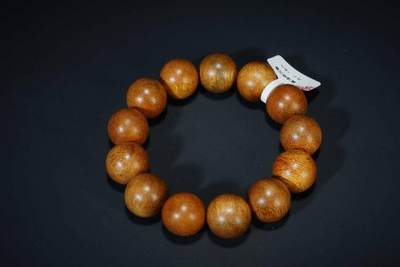 上海都达杂项专场十七（全场包邮） - 天然黄油格沉香1.8圆珠手串 附鉴定证书87-205