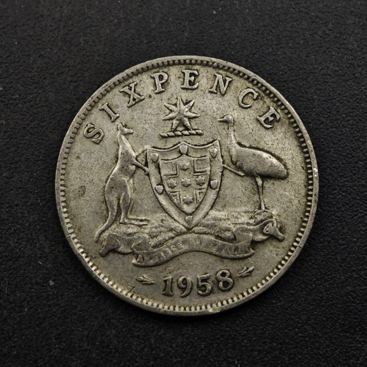 【淘币小摊】实时拍第八百五十三拍   散币银币场   满百包邮可预留二周 每周一统一发货   澳大利亚1958年伊丽莎白二世6便士银币