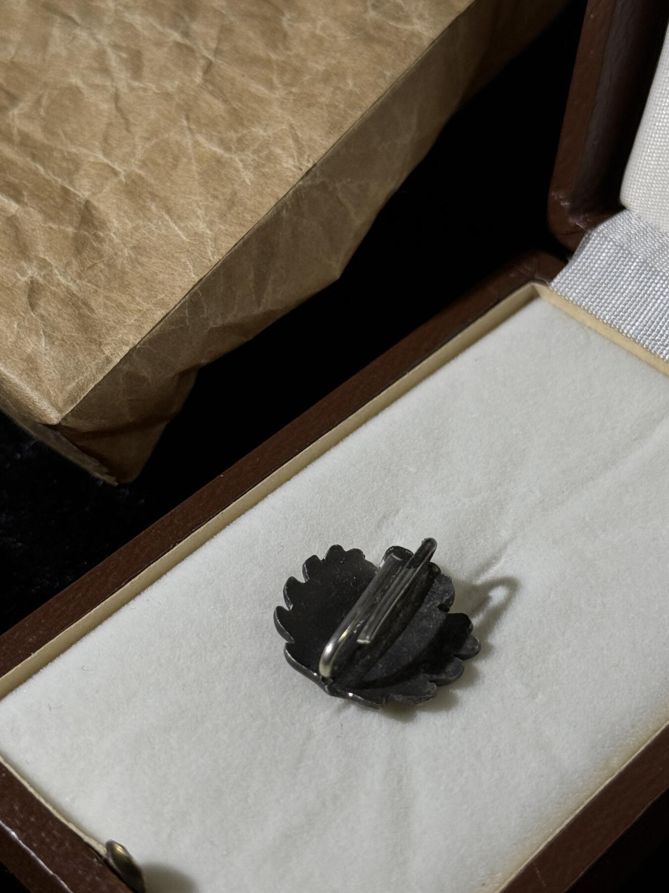 戎马世界章牌大赏第110期 德国骑士级铁十字勋章橡树叶勋饰，后造！