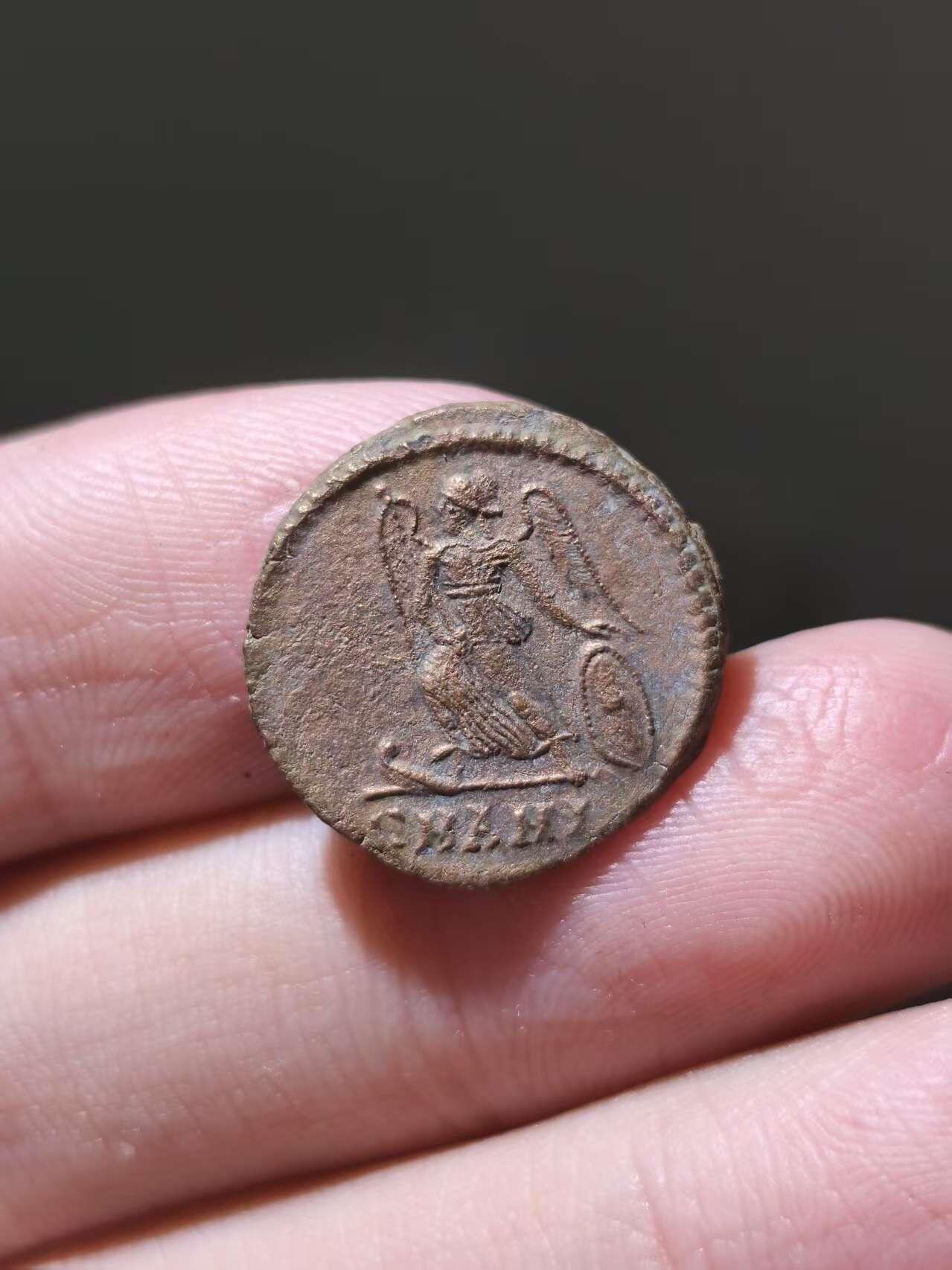 星盘世界钱币一月三十一日古典币专场 美品！君士坦丁大帝 迁城-君士坦丁堡 特发纪念铜币 正面君士坦丁堡女神 背面胜利女神站在船首 铭文：CONSTANTINOPOLIS