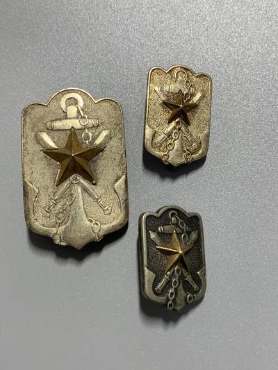 远东徽章小铺1月25日周日晚上9点结束 - 军人会三枚